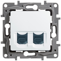

Розетка компьютерная"LEGRAND"(672255)