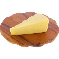 Сыр «Медковский» 35%, 1 кг, фасовка 0.4 - 0.5 кг