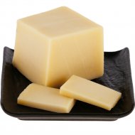 Сыр твердый «Пикорино» 45%, 1 кг, фасовка 0.3 - 0.4 кг