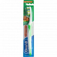 Зубная щётка «Oral-B» Maxi clean 3-Effect, салатовый