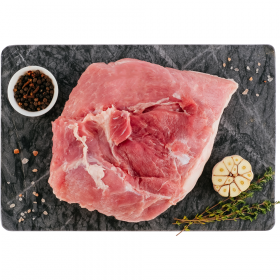 По­лу­фаб­ри­кат мясной из сви­ни­ны «Та­зо­бед­рен­ная часть» 1 кг