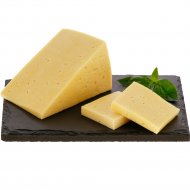 Сыр твердый «Белорусское золото» 45%, 1 кг, фасовка 0.3 - 0.4 кг