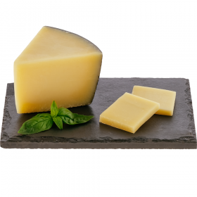 Сыр козий «Excelsior» Formaggio, твер­дый, 45 %, 1 кг