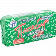 Мороженое «УП Минский хладокомбинат №2» Семейное с арахисом, 230 г