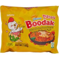 Лапша Boodak со вкусом курицы, сырная, острая, 140 г
