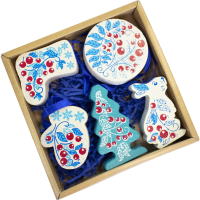 

Елочные игрушки"ЗИМНЯЯ ЯГОДА"(дер)