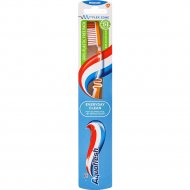 Зубная щетка «Aquafresh» Everyday clean, оранжевая, средней жесткости