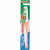 Зубная щетка «Oral-B» 3-Effect Maxi Clean» оранжевый, 1 шт