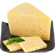 Сыр «Пиковая дама» с ароматом грецкого ореха, 45%, 1 кг, фасовка 0.3 - 0.35 кг