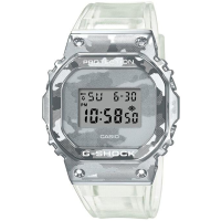 

Часы наручные"CASIO"(GM-5600SCM-1E)