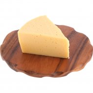 Сыр полутвердый «Королевский» 35%, 1 кг, фасовка 0.45 - 0.55 кг