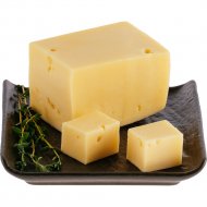 Сыр твердый «Гауда» 45%, 1 кг, фасовка 0.25 - 0.3 кг