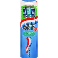 Зубная щетка Aquafresh In-Between-clean, средней жесткости, синий/зеленый/синий, 3 шт
